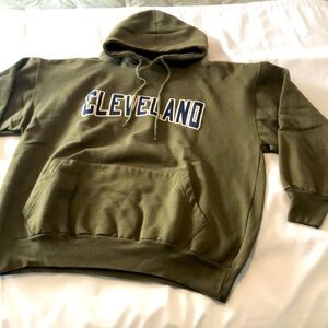 Unisex army green hoodie “Cleveland”